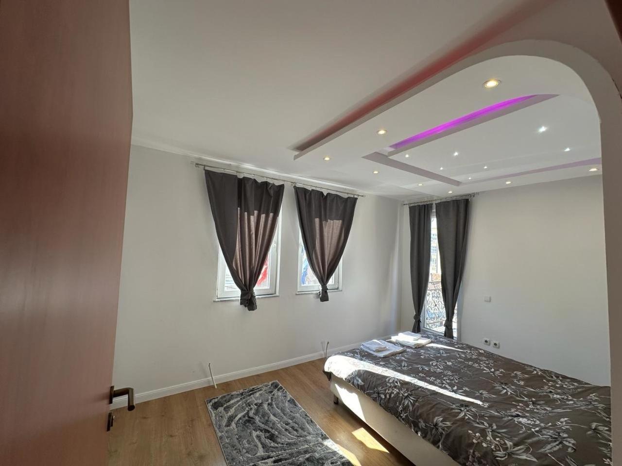 38 Apartment 2 Pristina Exterior foto