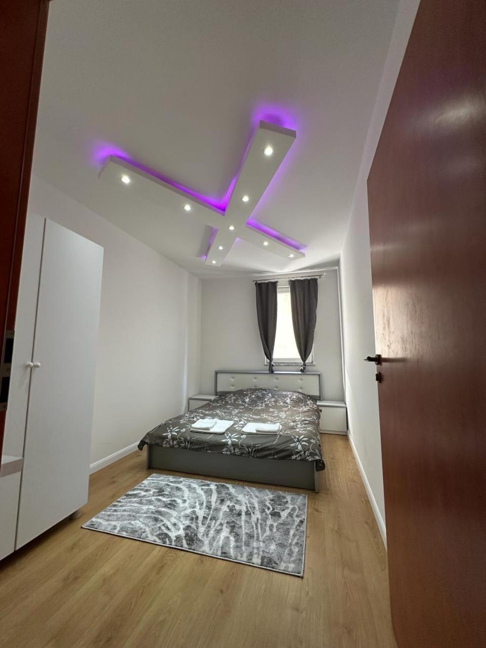 38 Apartment 2 Pristina Exterior foto